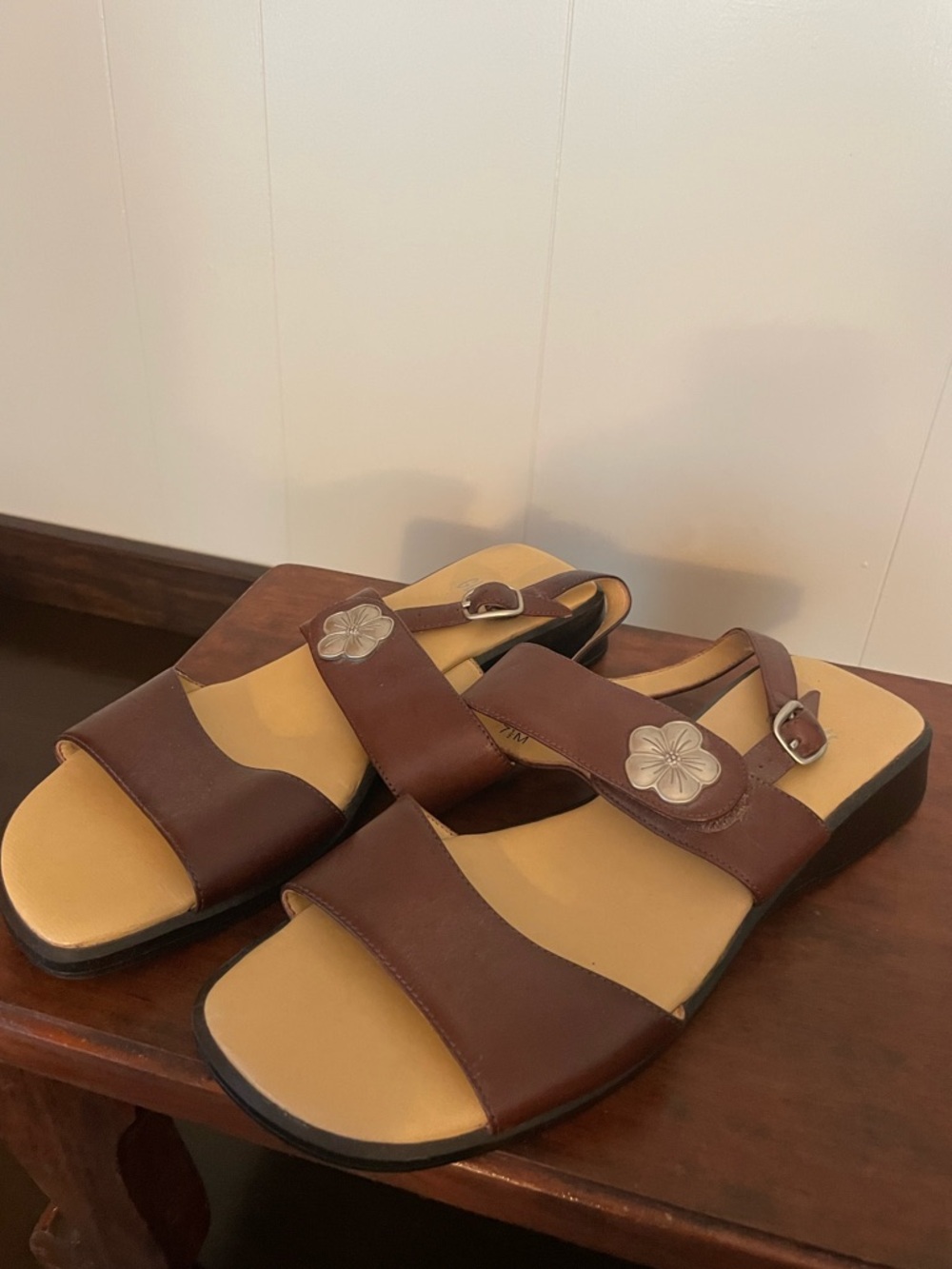 Women's Brown Leather Slingback Sandals with Floral Accent